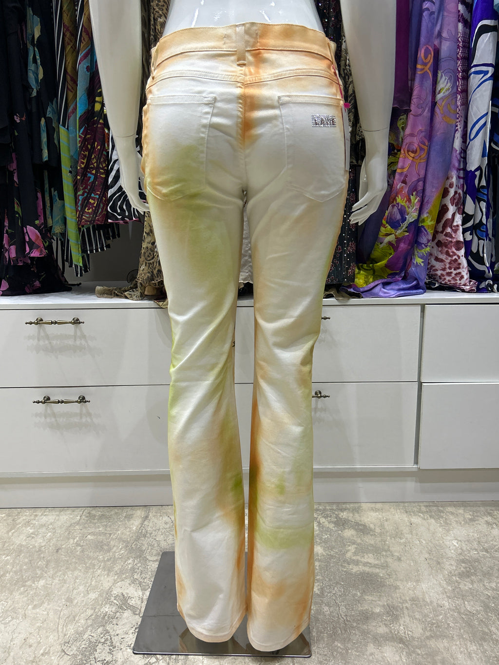 The Botanical Haze Vintage Jeans – white straight-leg jeans with olive and bronze print back side