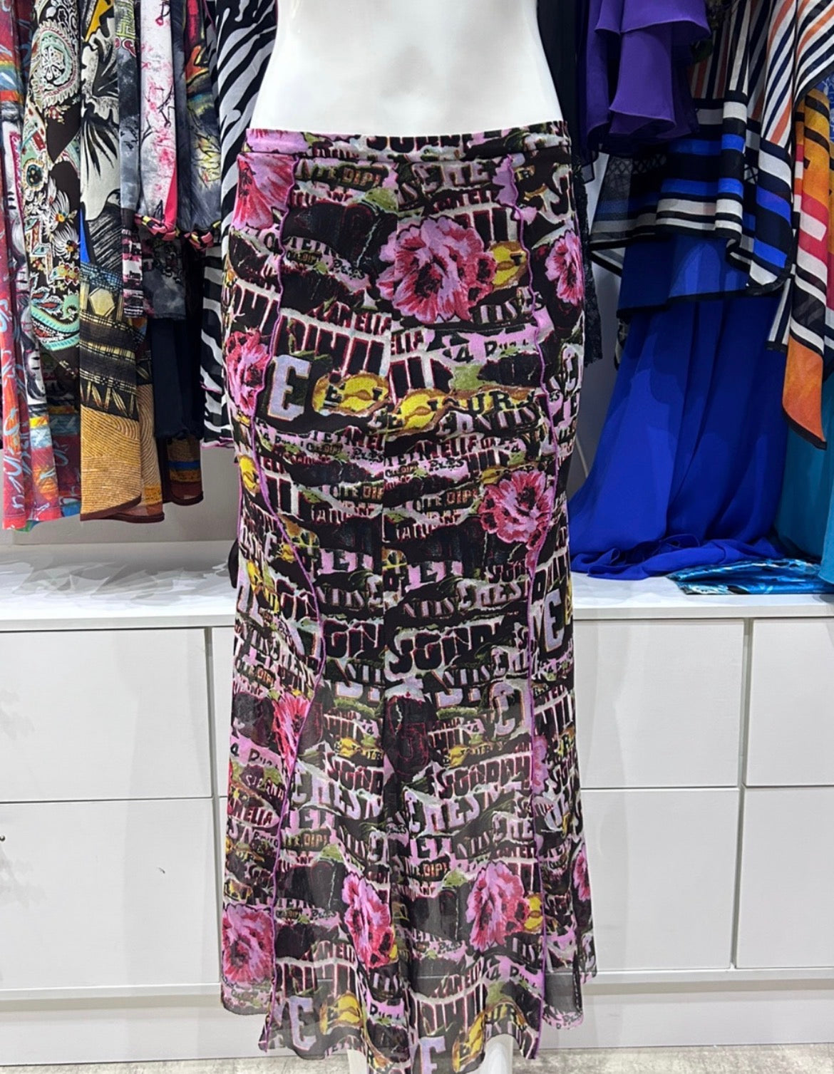 The Rosé Manuscript Vintage Skirt – soft pink skirt with rose and script print
