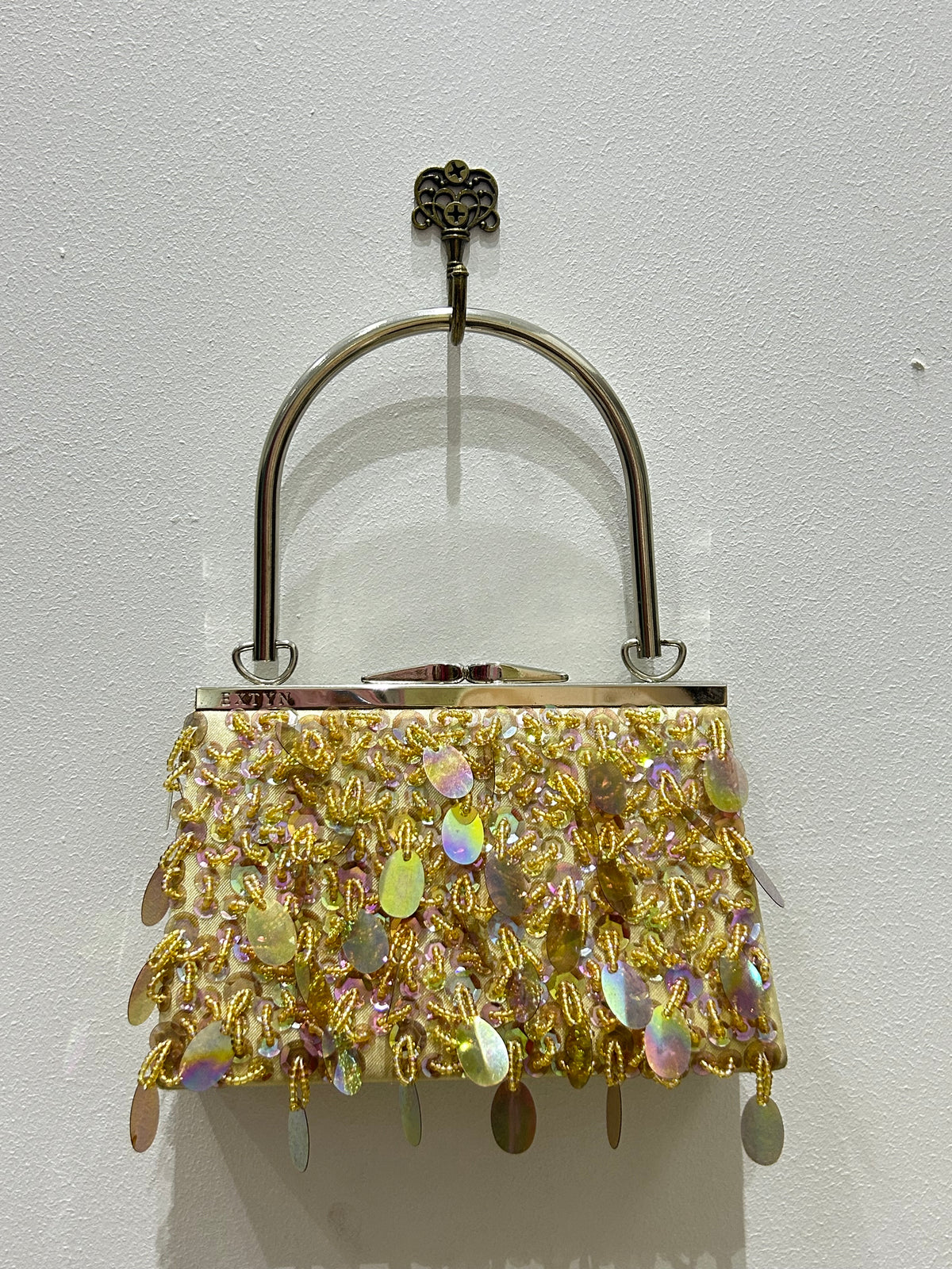 The Golden Sand Vintage Bag – gold metallic handbag with iridescent sequins